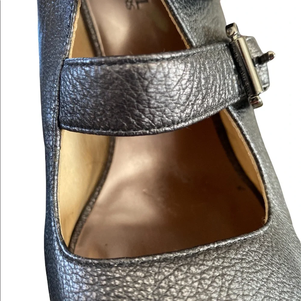 Michael Kors silver/pewter open toe 4 1/2 inch stilettos. Size 9 M like new! - Picture 7 of 11